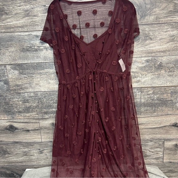 Abercrombie & Fitch Burgundy Midi Dress - Picture 1 of 6